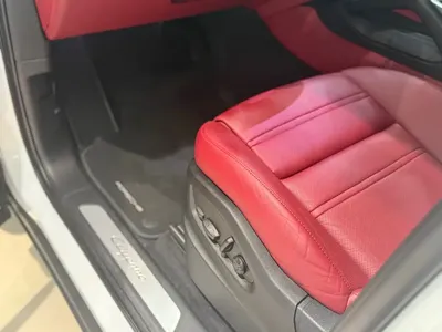 Porsche Cayenne Hybrid