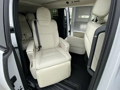 Li Auto Li MEGA