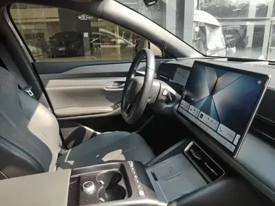 BYD Qin L