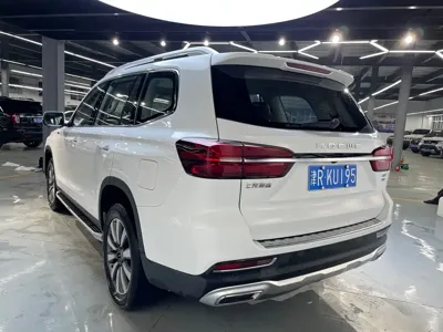 Roewe RX8