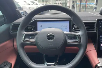 Nio EC6