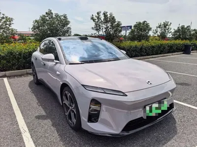 Nio ET5