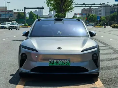 Nio ET5T