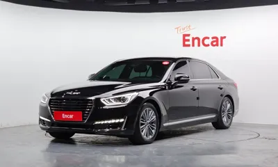 Genesis EQ900