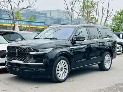 Lincoln Navigator