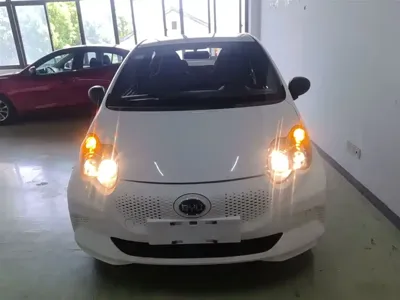 BYD e1