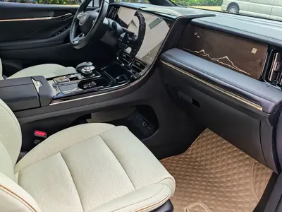 GAC Motor Trumpchi M8