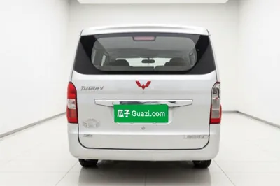Wuling Rongguang V