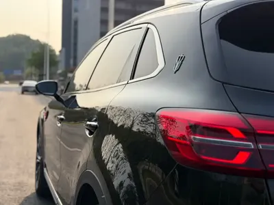 Hongqi Hongqi HS5