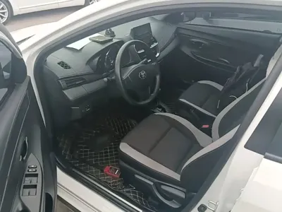 Toyota Yaris L