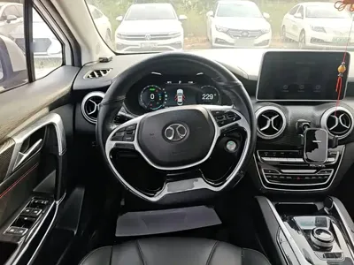 BAIC EU5