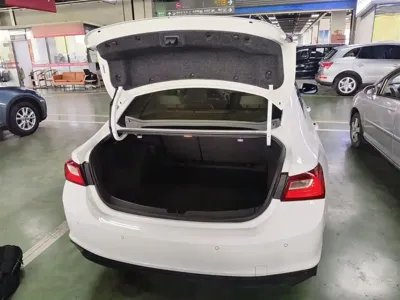 Chevrolet Malibu XL