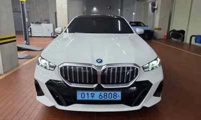BMW i5