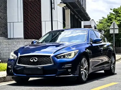 Infiniti Q50L
