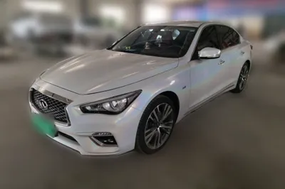 Infiniti Q50L