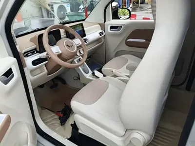 Wuling MINIEV