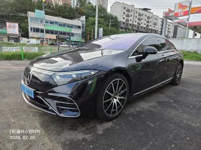Mercedes-Benz EQS