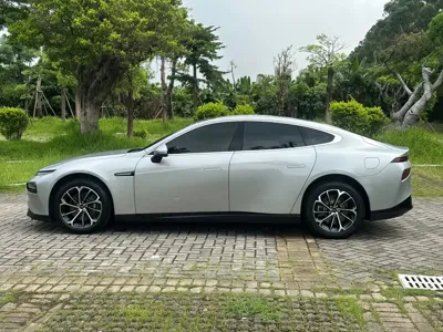 Xpeng P7
