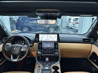 Lexus LX