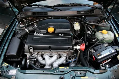 Saab 900
