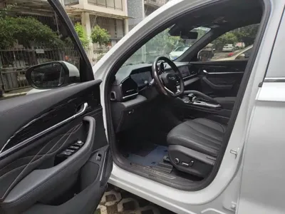 Geely Xingyue L
