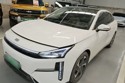 Geely Galaxy L6