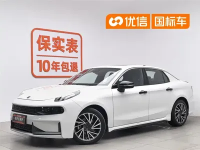 Lynk & Co 03
