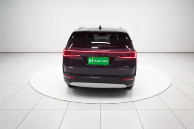 Hyundai Custo