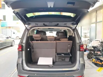 Roewe iMAX8