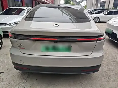 Nio ET7