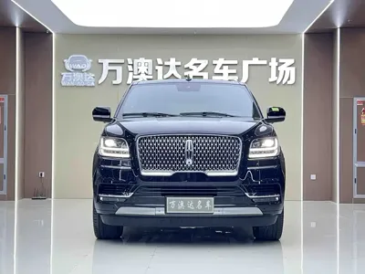 Lincoln Navigator