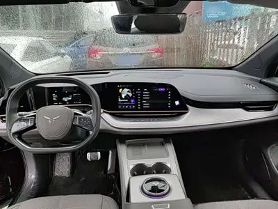 Hongqi Hongqi Tiangong 08