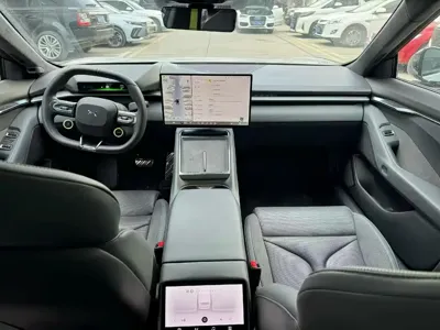 Xpeng P7