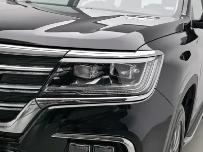 Roewe RX8