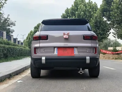 Geely ICON