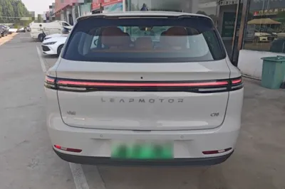 Leapmotor C10