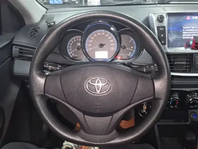 Toyota Yaris L