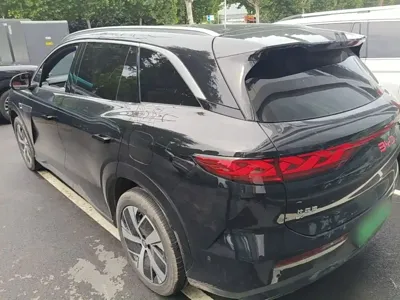 BYD 唐L