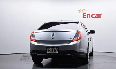 Lincoln MKS