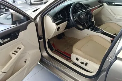 Volkswagen Lamando