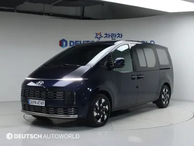 Hyundai Staria