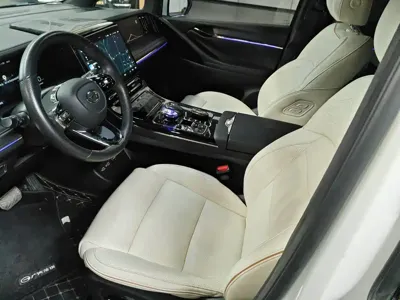 GAC Motor Trumpchi M8