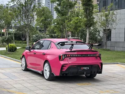 Lynk & Co 03
