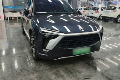 Nio ES8