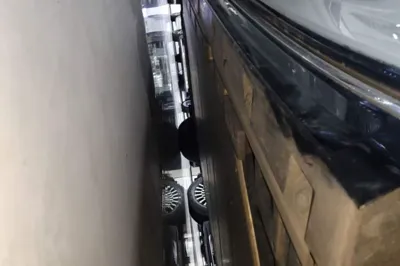 Volvo EM90