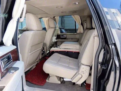 Lincoln Navigator