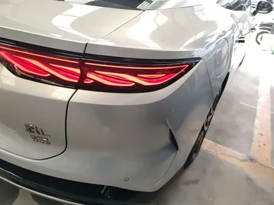 BYD 汉L