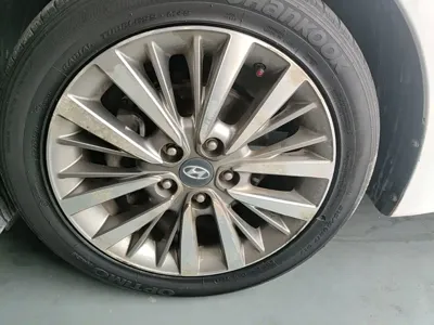 Hyundai Mistra