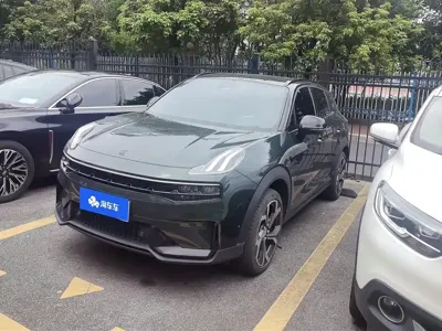 Lynk & Co 06