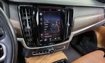 Volvo V90